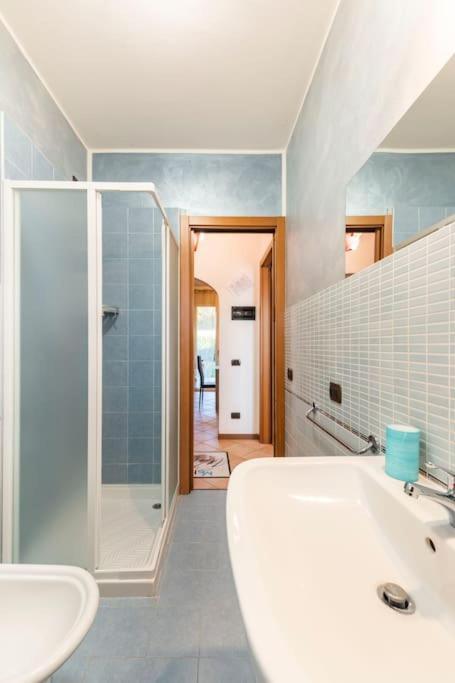 Oliva Apartment - Featuring A Private Garden And Access To A Pool Barcuzzi Exterior photo